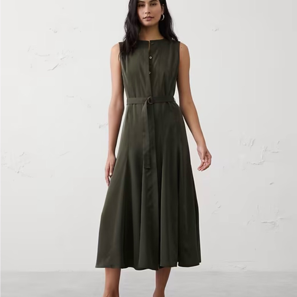 Banana Republic Factory Dark Green Belted Midi Dress